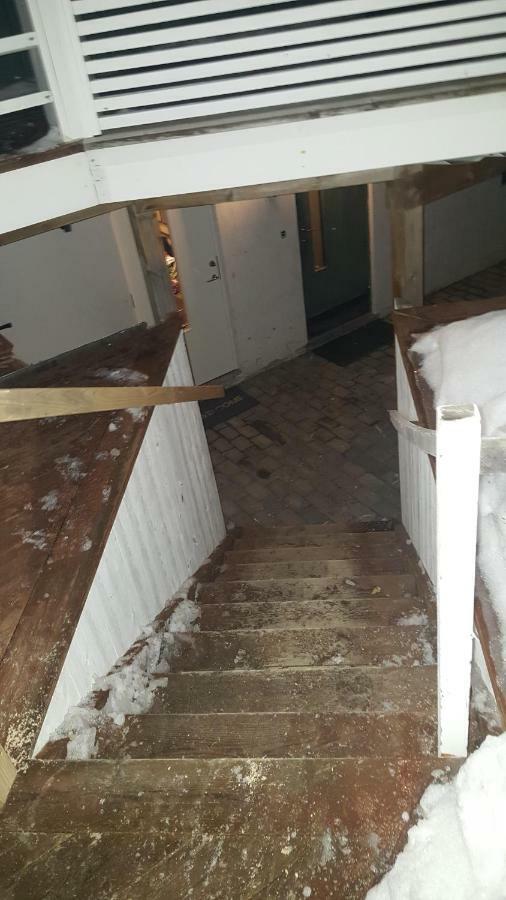 Apartment Near The Airport 特罗姆瑟 外观 照片